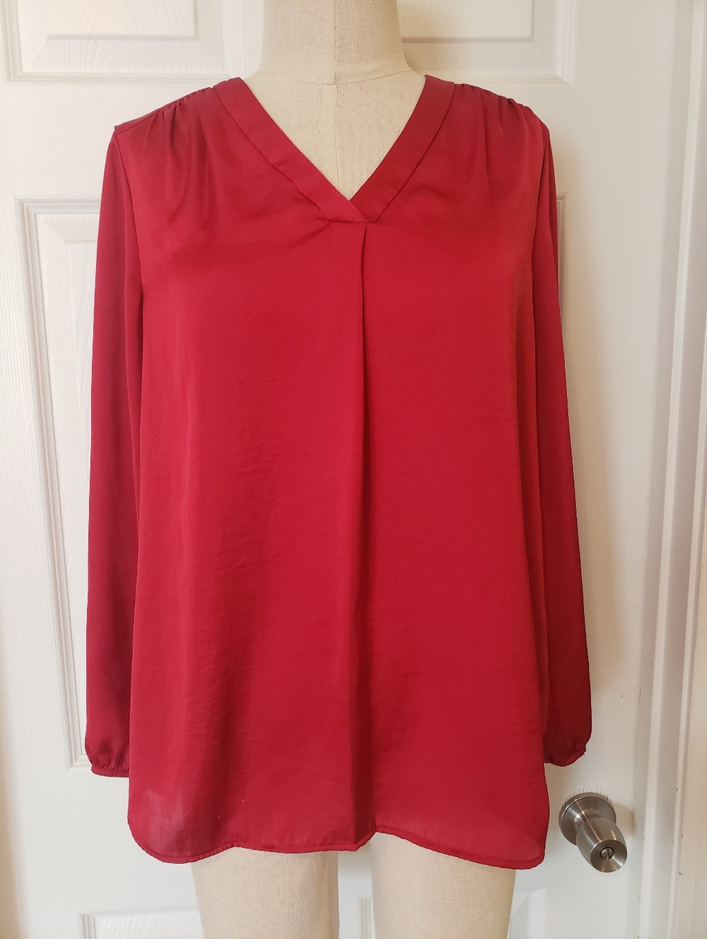 Women's Red V-Neck Long Sleeve Blouse Size PM
